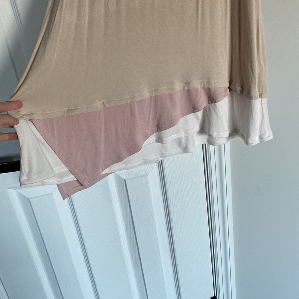 LOGO Layering Tank - Picture 2 of 7